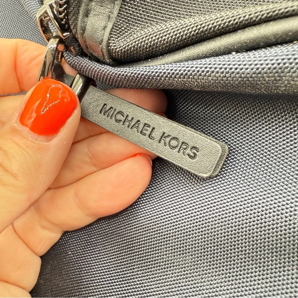 Michael Kors Duffle Bag black and‎ blue NWT